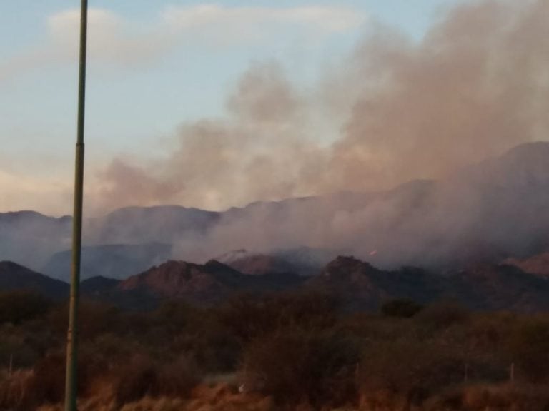 Fuego en las sierras puntanas.