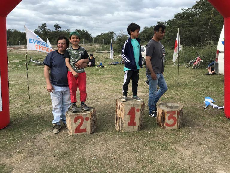 Ganadores  mountain bike Tolhuin, Tierra del Fuego