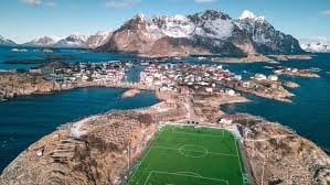 Henningsvær Stadion