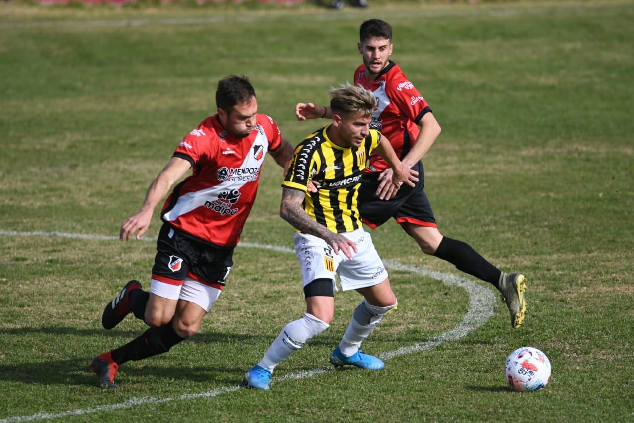 Brown derrotó a Deportivo Maipú y se prendió en la Zona A