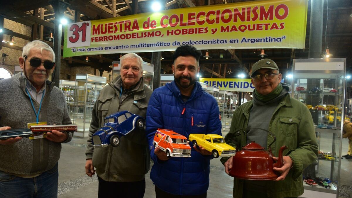 Córdoba: llega otra edición de la muestra de coleccionistas de monedas, juguetes y autos antiguos
