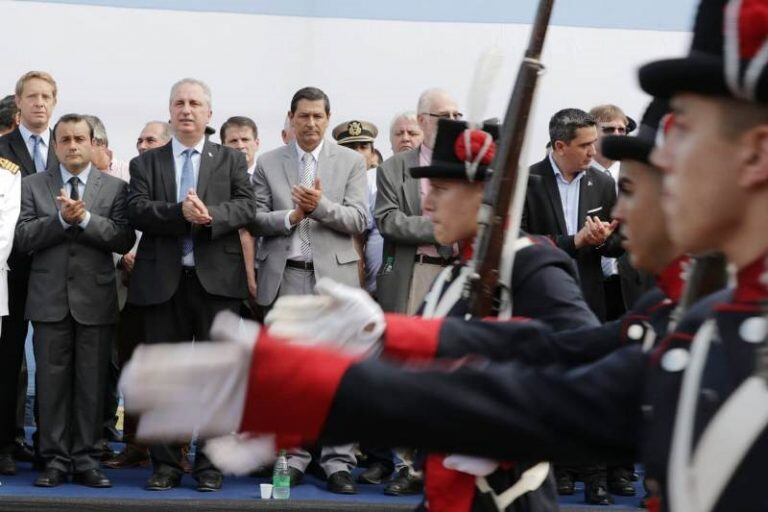 Desfile durante el acto por el Día del Veterano y de los Caídos en Malvinas. (MisionesOnline)