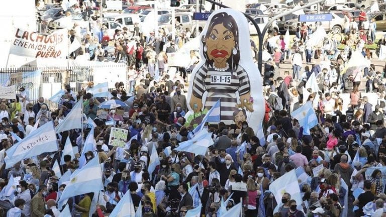 Así fue el banderazo contra el Gobierno en el Obelisco.