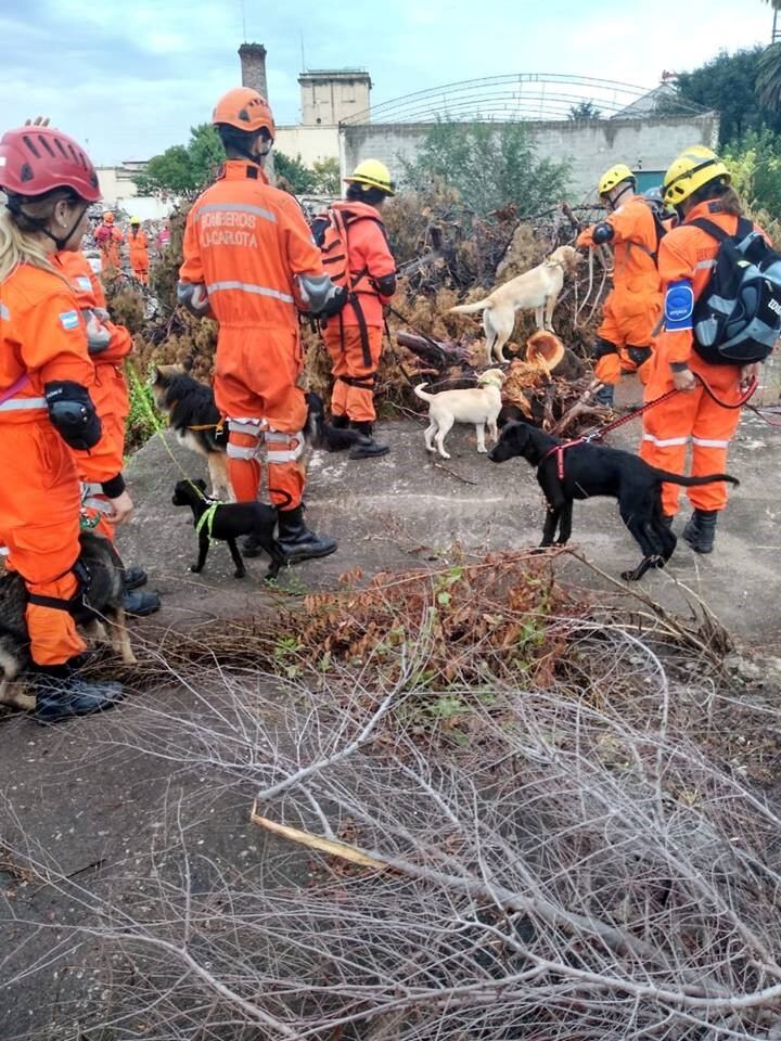 Bomberos de Arroyito en capacitación en Rio Segundo