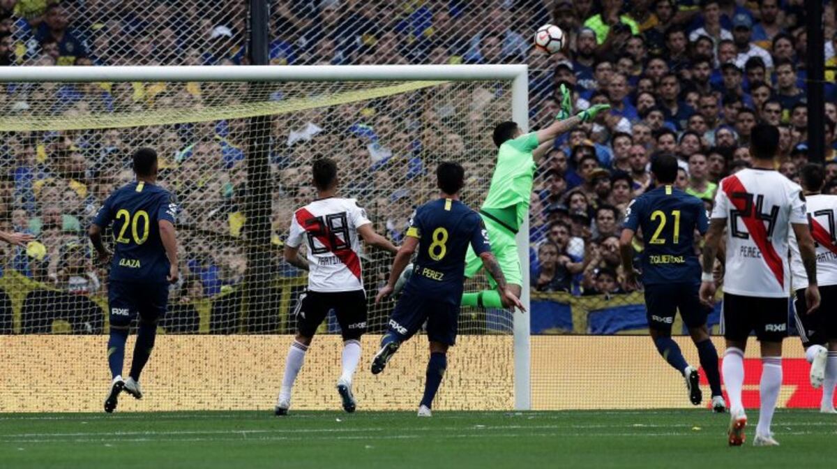 Las atajadas de Rossi fueron claves para el resultado