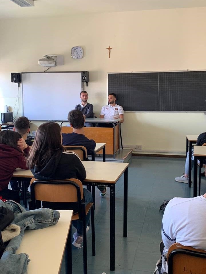 Pablo Bertone en Liceo G. Peano Tortona.