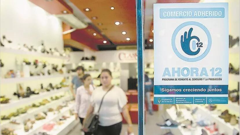 Tarjetas: por qué al comprar con Ahora 12 y 18 se le gana por goleada a la inflación