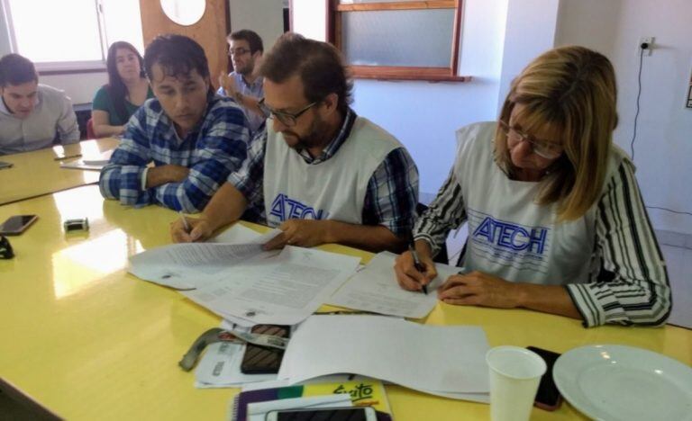 Gremios docentes de Chubut