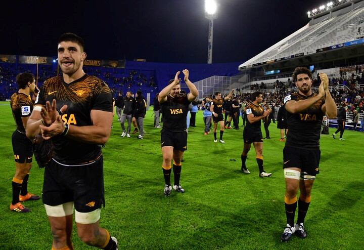 Los Jaguares festejaron de locales en Vélez. (Foto: Clarín/Marcelo Carroll)