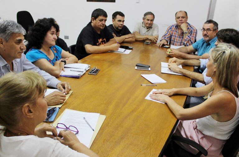 El sector sindical reconoció el valor de este encuentro marcando diferencias con la anterior ministra que evitó sistemáticamente recibirlos.