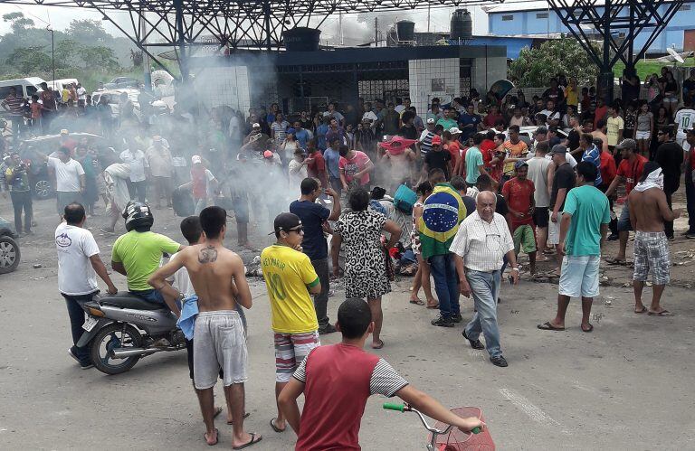 Brasileros resisten la presencia de venezolanos en la frontera con Venezuela