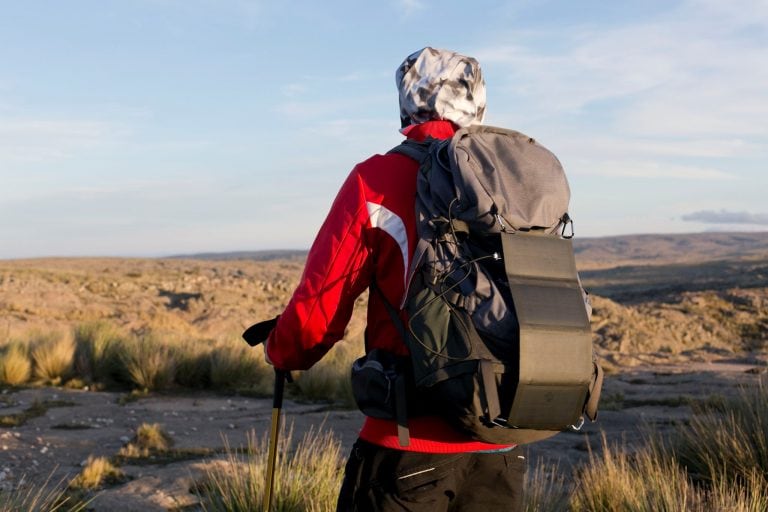 El cargador solar es un emprendimiento de un grupo de chicos cordobeses y se llama Solar 7.