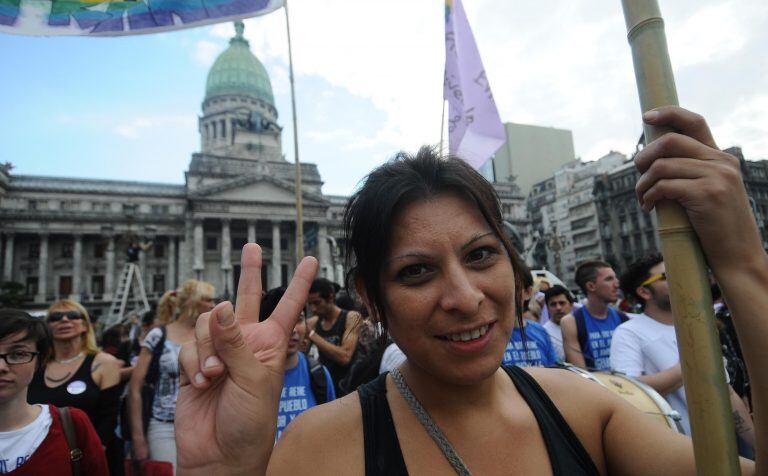 Protesta en el Congreso por la ley de Identidad sexual (Foto: AFP PHOTO/Daniel GARCIA)