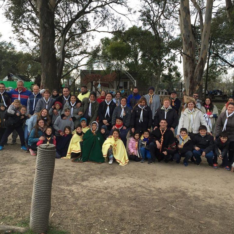 Pañuelos blancos Grupo Scout Jose Ignacio Urquia