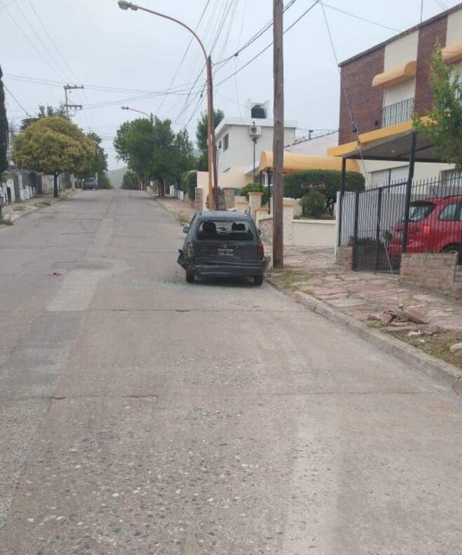 Ocurrió esta mañana en la esquina Los Tamarindos y Cerro Blanco.