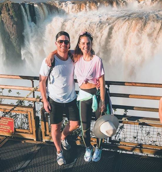 Julieta Nair Calvo en las Cataratas del Iguazú. (Instagram/@julietanaircalvo)