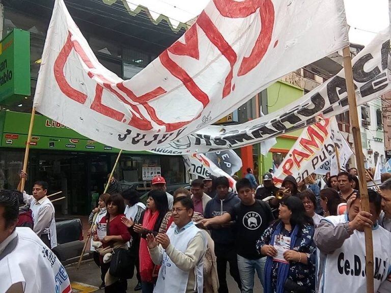 Docentes de nivel medio se movilizaron el mes pasado en rechazo al proyecto de una nueva grilla de calificación.