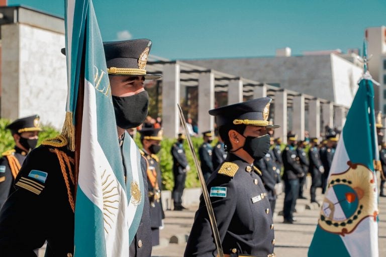 El acto fue en el Teatro del Bicentenario.