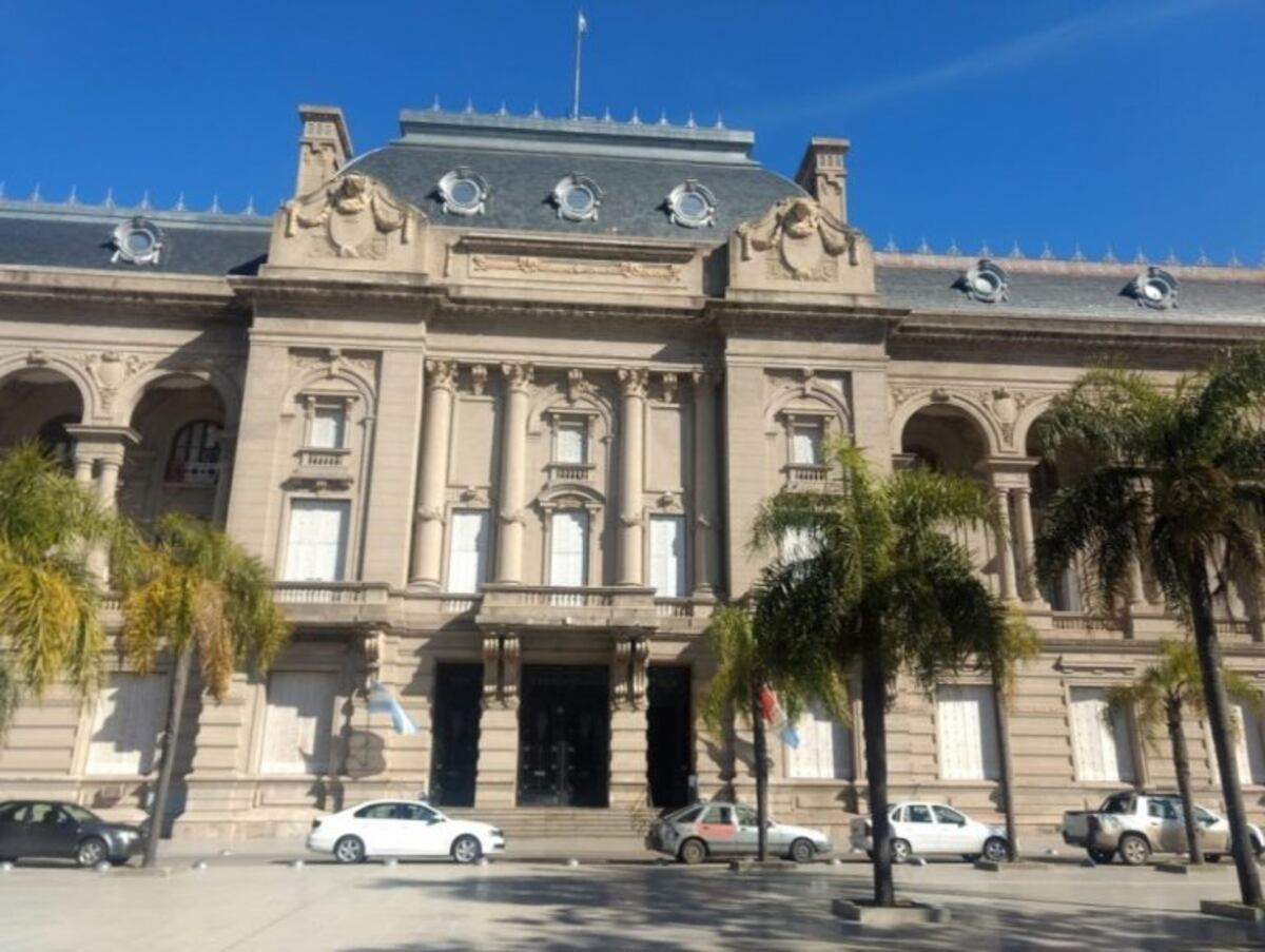 Comerciantes del centro volvieron a la Casa Gris para pedir funcionar sin restricciones
