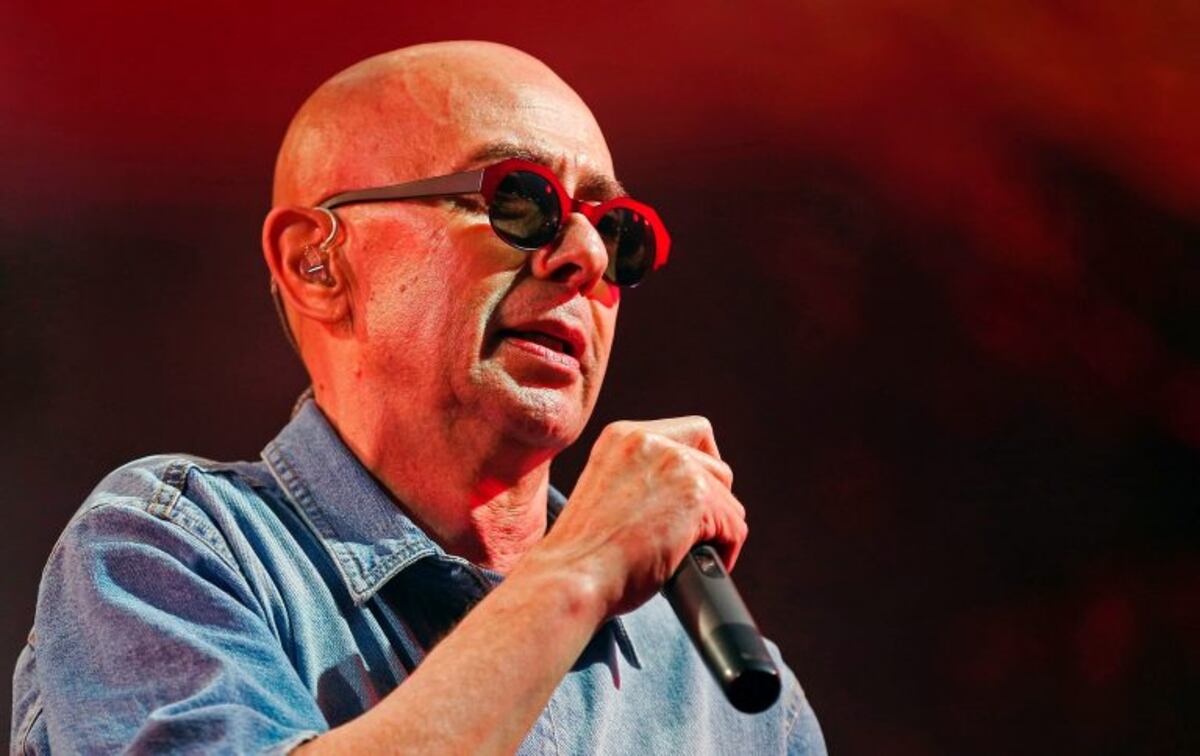 El Indio Solari publicó "Recuerdos que mienten un poco", su autobiografía