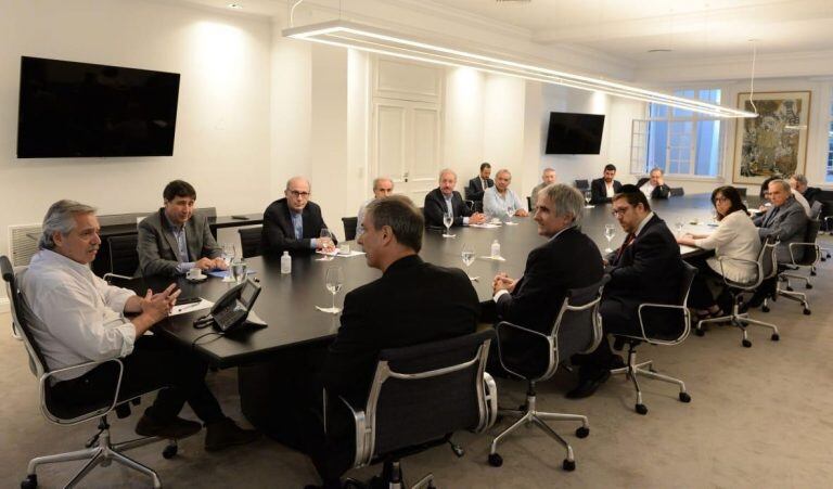 El presidente Alberto Fernández recibió a representantes de la organización #SeamosUno (Foto: Presidencia)