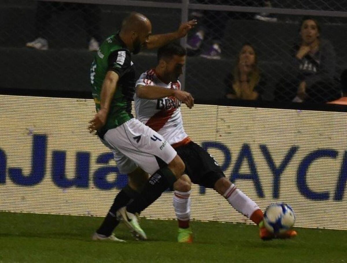 River le ganó 3-1 a San Martín en San Juan y es puntero junto a Boca