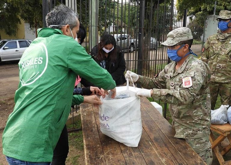 Entrega de alimentos Punta Alta