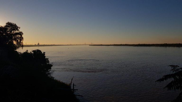 Los incendios en las islas vuelven a preocupar en Rosario. (Vía Rosario)