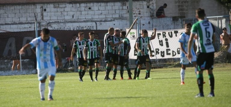 Villa Mitre ganó en Viedma el  último sábado.