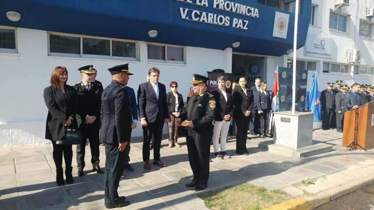 Entrega de nuevos autos 0km a la central de policía de Carlos Paz