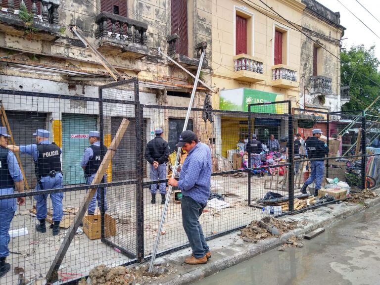 Colocarán vallas con chapas para tapar todo el sector que será sometido a restauración o demolición