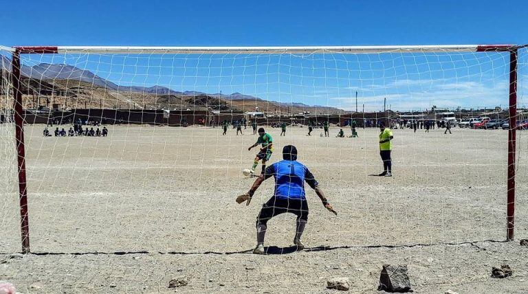 Las canchas de piedra que suelen verse por La Puna.