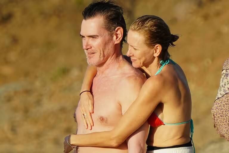 Naomi Watts junto a su esposo y actor Billy Crudup.