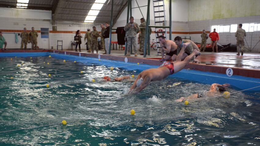 Base Baterías: primera edición del Torneo de natación “Infantería de Marina”