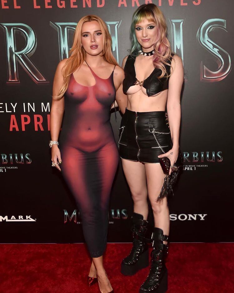 El look al borde de la censura de Bella Thorne.