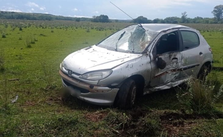 Apóstoles: se accidentó con su vehículo y fue por sus propios medios al hospital.