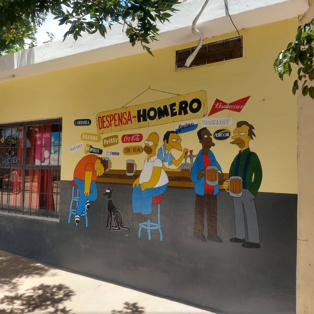 En Córdoba, el bar de Moe está representado en la pared de una despensa.