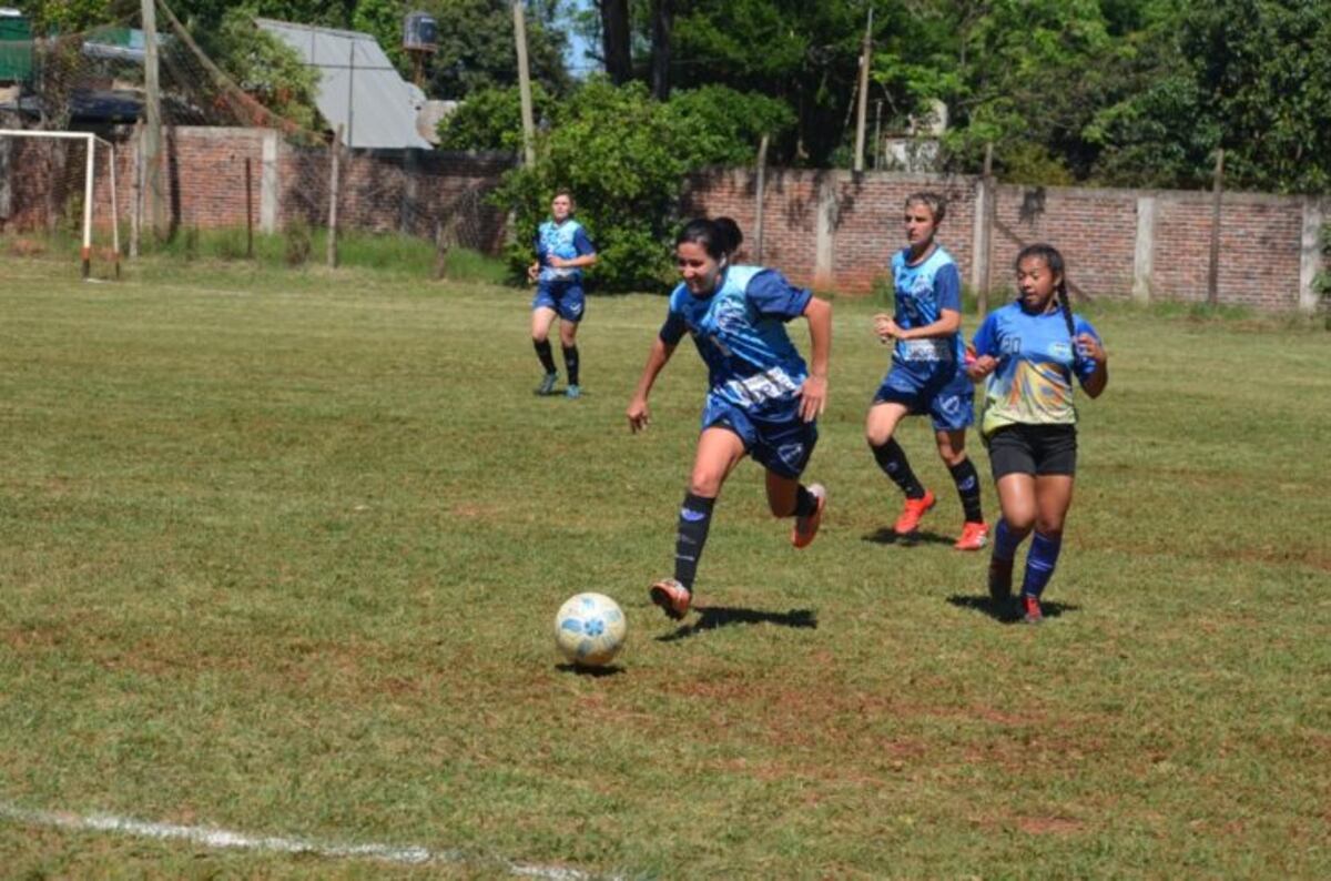 Oberá: esta semana inició el fútbol femenino
