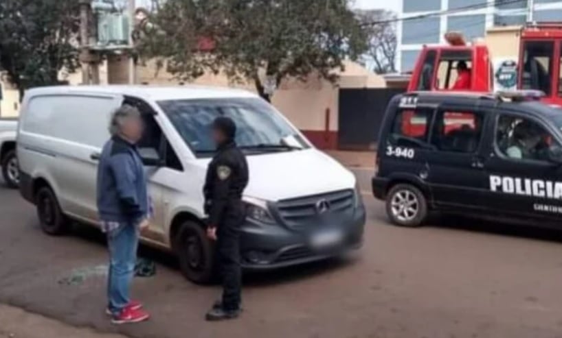 Encuentran a un hombre sin vida dentro de un vehículo: habría fallecido de muerte súbita.