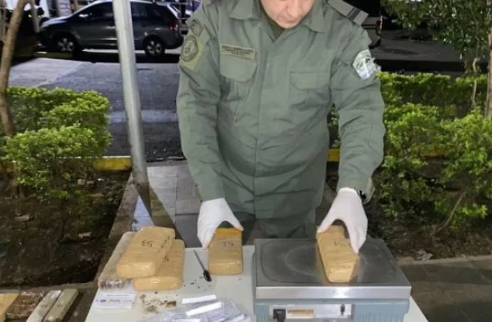 Incautan contrabando de marihuana en Posadas.