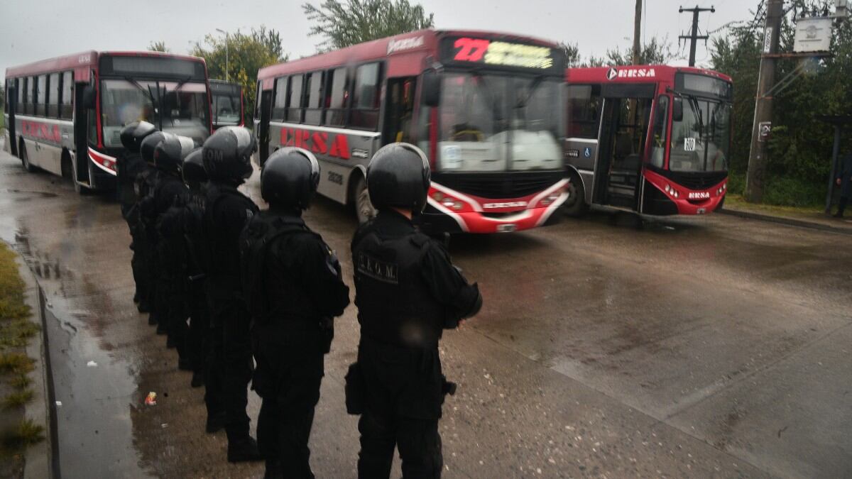 Ersa “no da pie con bola”: faltan colectivos, choferes enojados e intimación de la Municipalidad