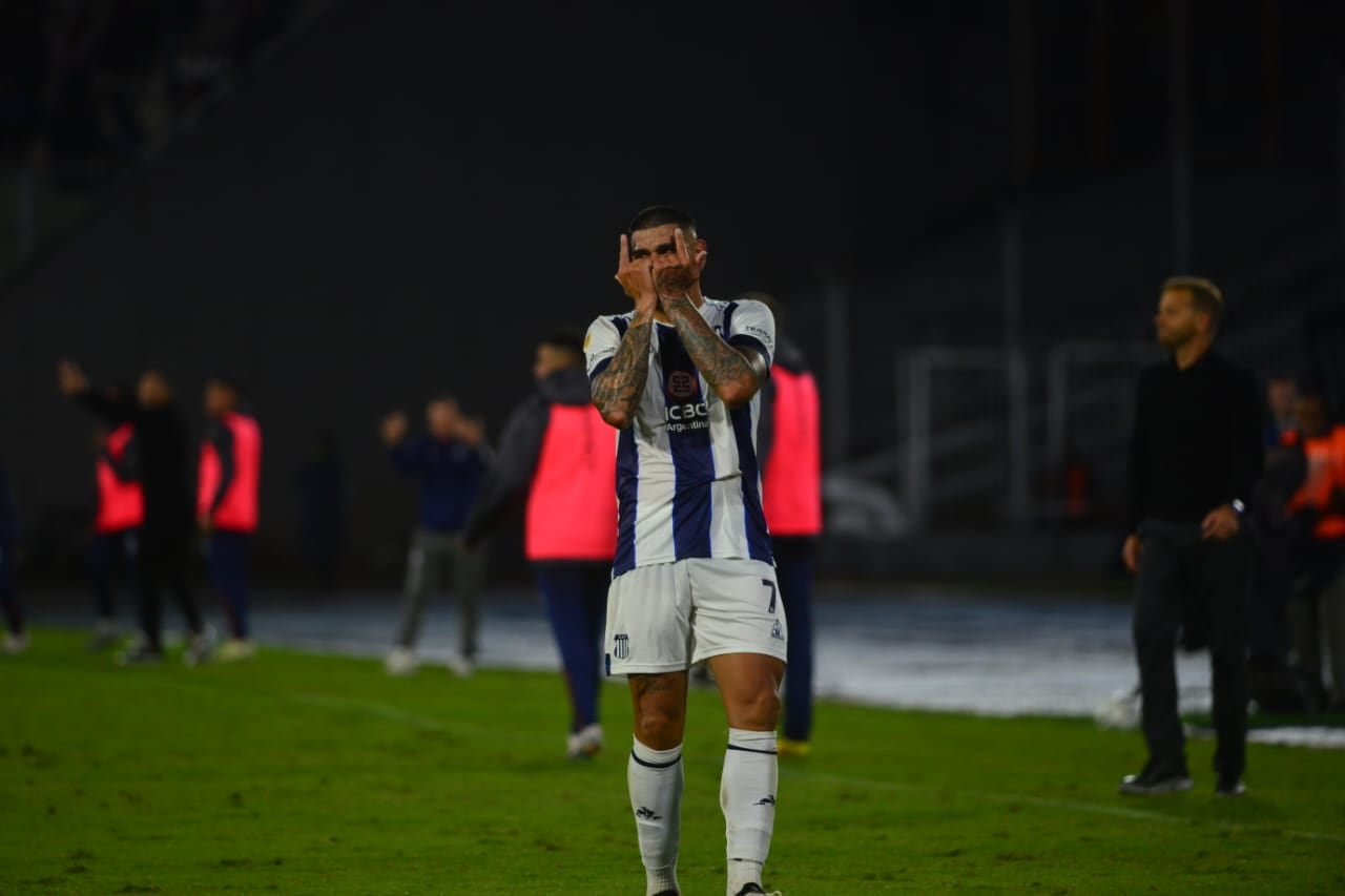 Talleres recibió a Independiente Rivadavia de Mendoza por la fecha 13 de la Zona A de la Copa de la Liga Profesional. El partido se jugó en el estadio Mario Alberto Kempes. (Nicolás Bravo / La Voz)