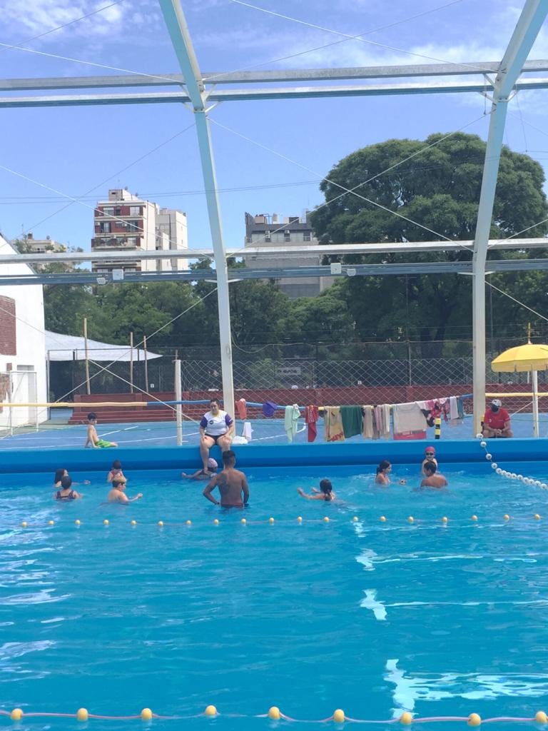 Comenzaron las colonias deportivas de la Ciudad con un programa de verano adaptado a la pandemia.