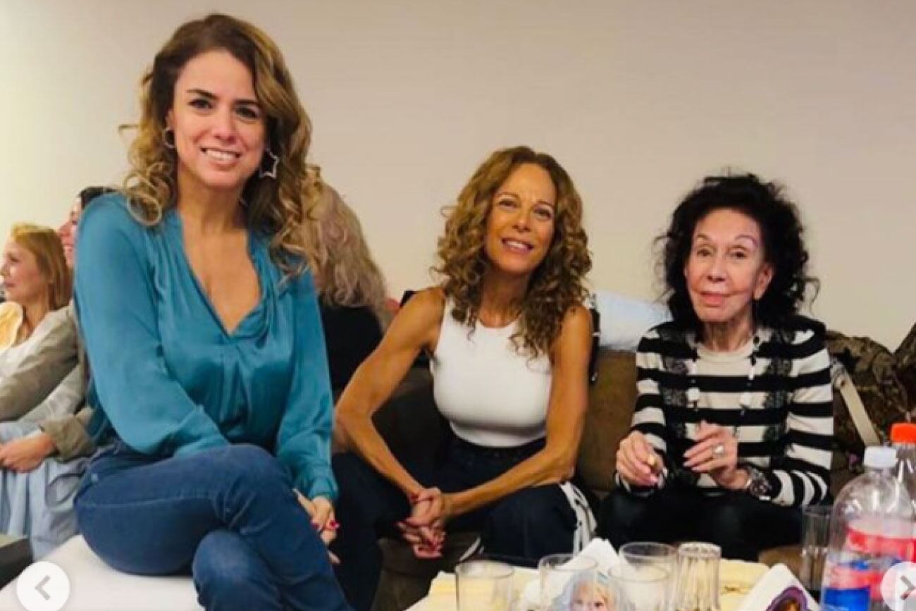 Marina, Iliana y la madre de ambas, Coca Calabró. (Instagram Marina Calabró)