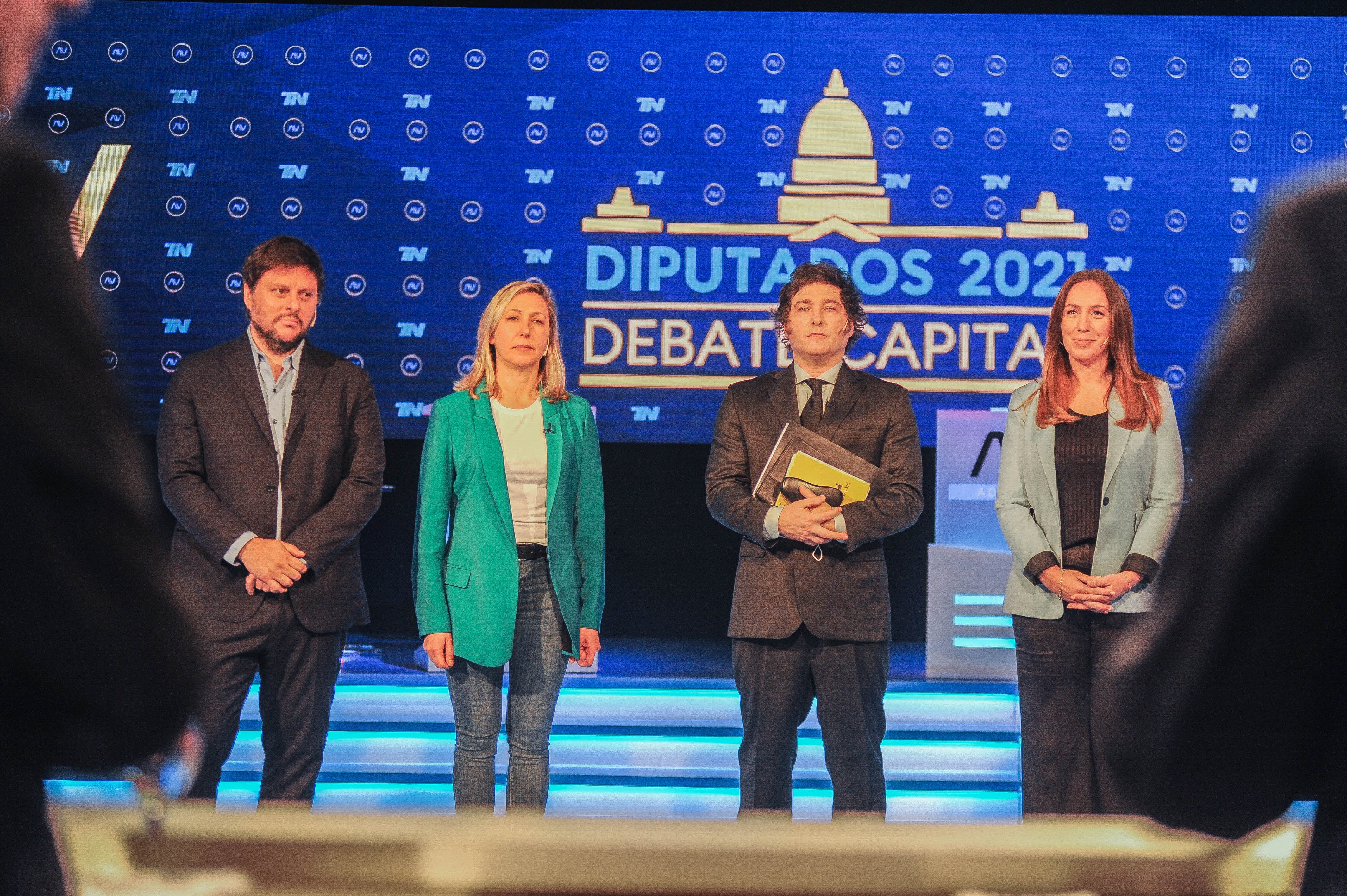 Cuatro de los cinco candidatos en el debate en TN. De izquierda a derecha: Leandro Santoro, Myriam Bregman, Javier Milei y Maria Eugenia Vidal.

Foto Federico Lopez Claro