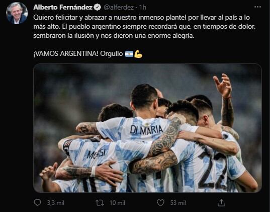 El Presidente de la Nación saludó al equipo argentino tras el título.