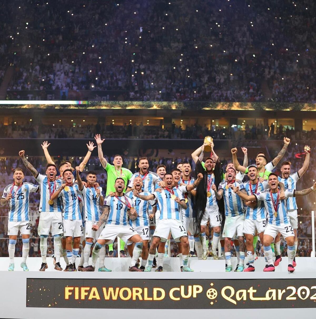 Los mejores videos que vas a ver hoy: la AFA y Adidas homenajearon a la Selección Argentina, a 6 meses de ser campeón en Qatar