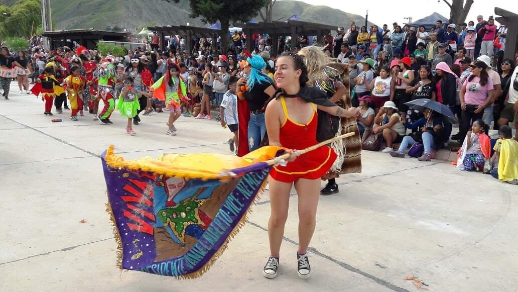 Verdaderamente colorido y popular es el carnaval jujeño, que invita a la diversión a personas de todas las edades.