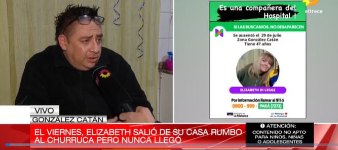 El marido de la víctima denunciando la desaparición.