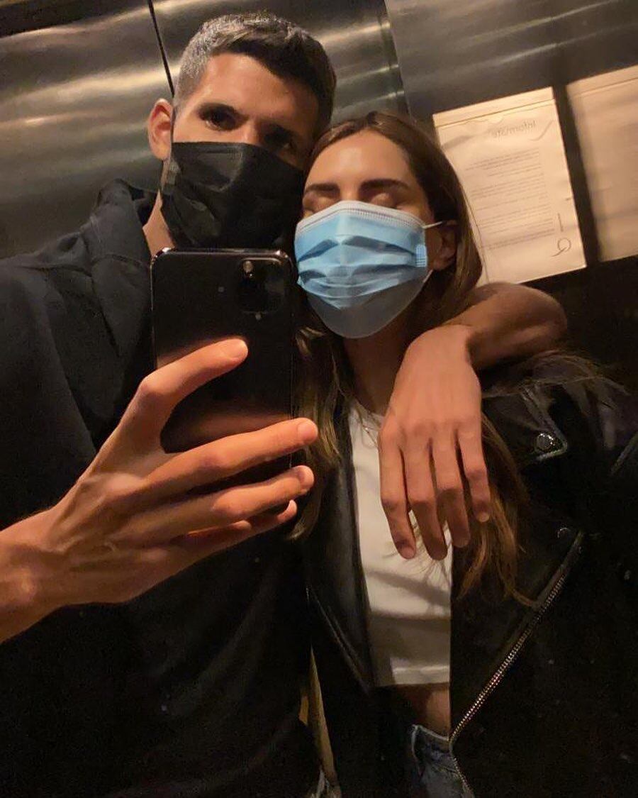 Mica Tinelli posó junto a su novio Lisandro López.